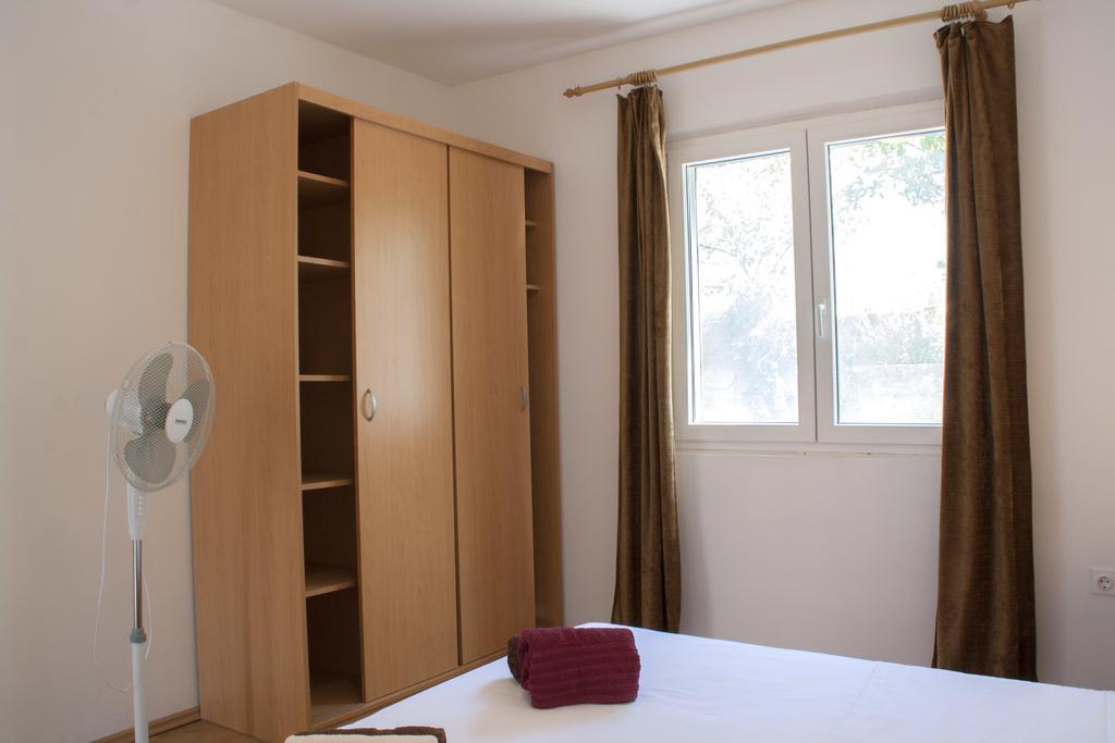 House Baglija Apartment Лумбарда Стая снимка